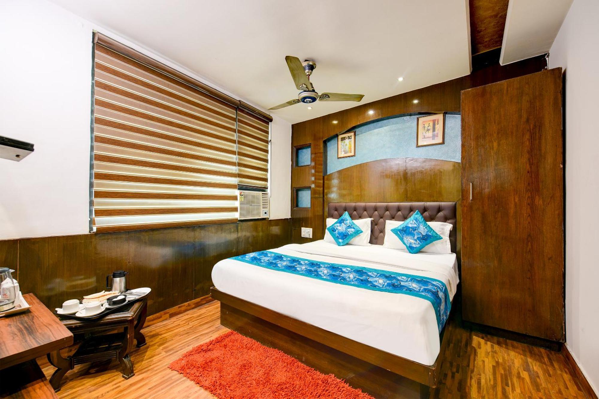 Hotel Le Grand - Walk-In From Rk Ashram Metro Station Ню Делхи Екстериор снимка